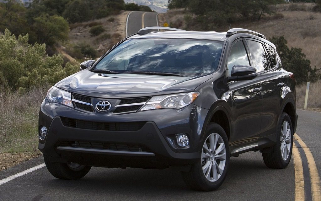 185818_2015_Toyota_RAV4